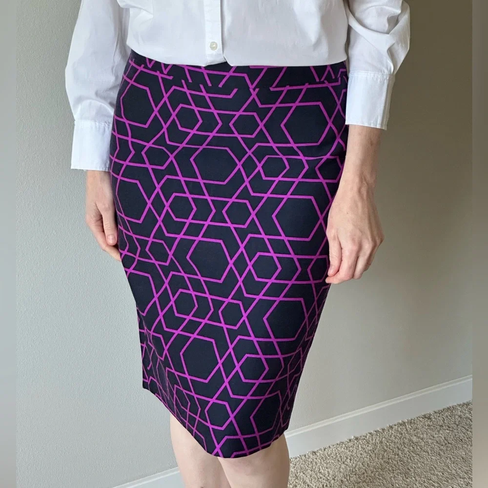 Elegant J. Crew Wool+Silk Geometric Print Pencil Skirt - 4 (S,M)